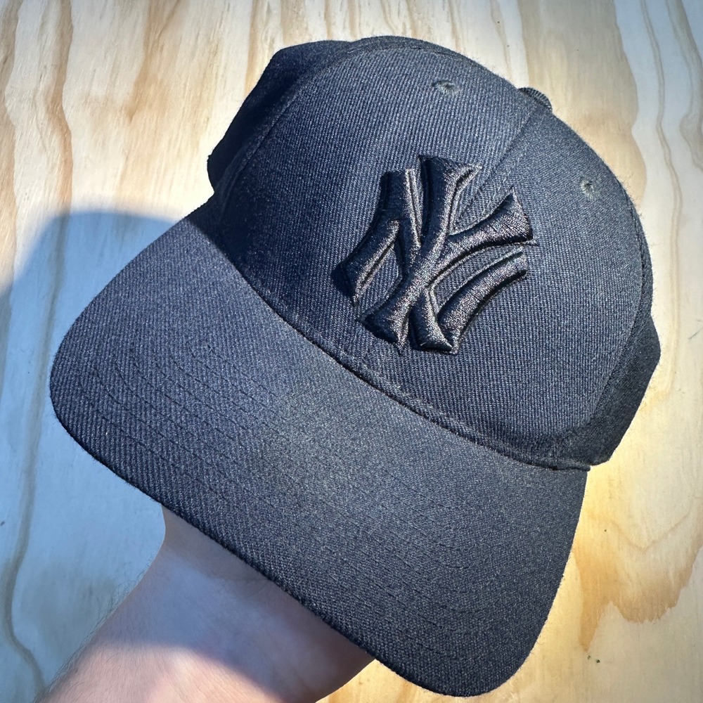 American Needle NY Yankees Cooperstown Collection Black Fitted Hat 7 1/4